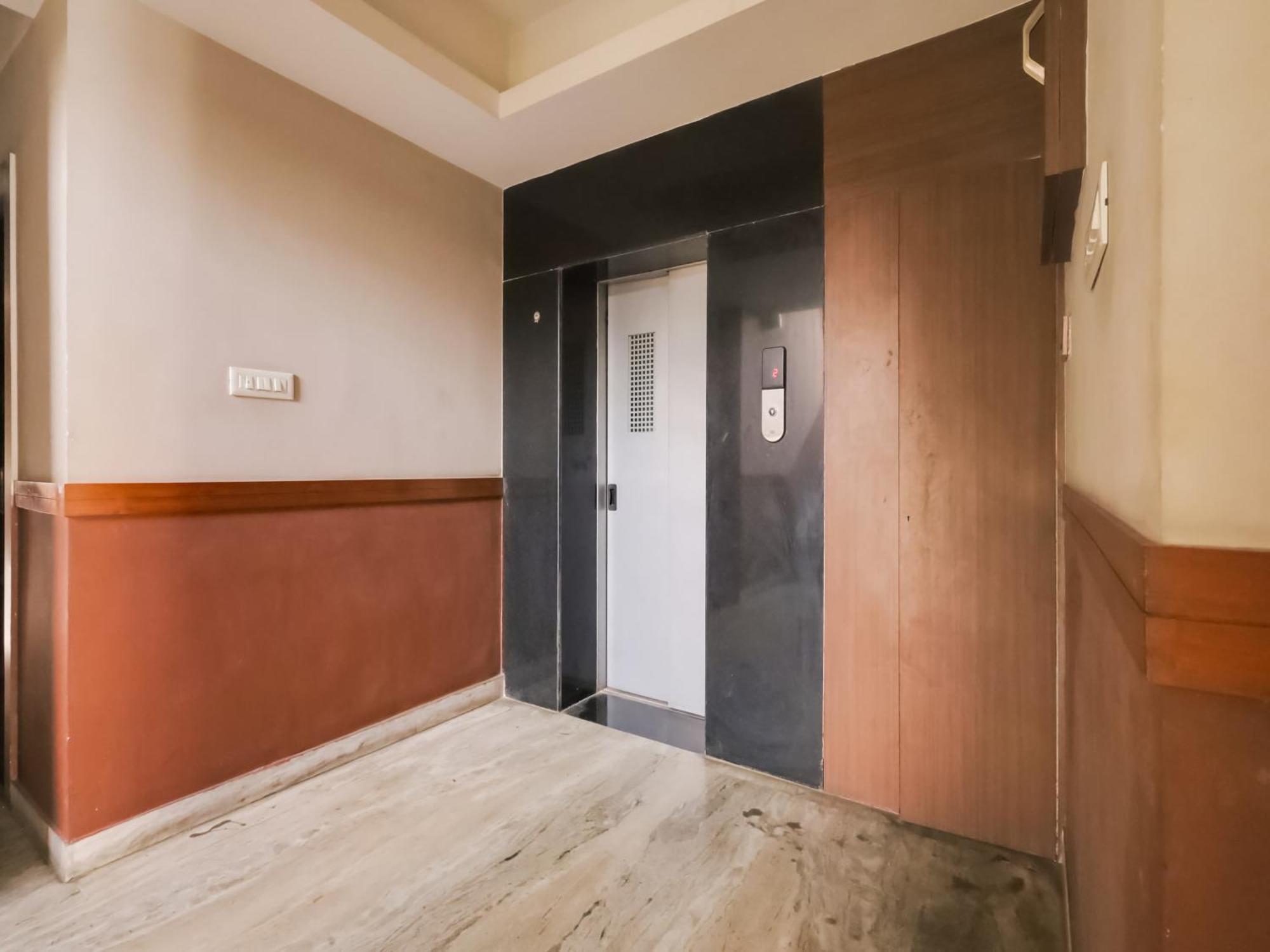 Hotel O Nirvana Lodge Guwahati Exterior foto