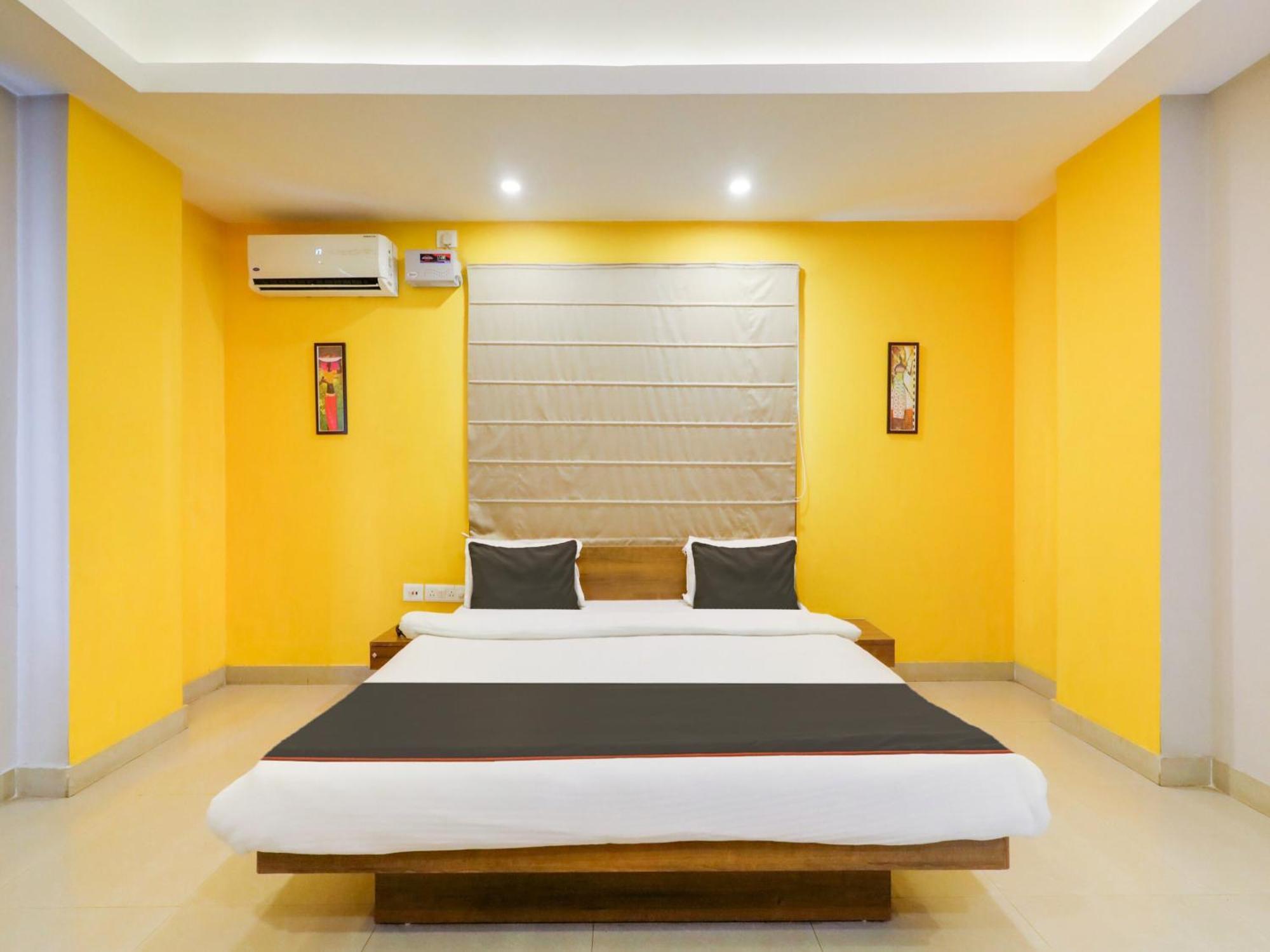 Hotel O Nirvana Lodge Guwahati Exterior foto